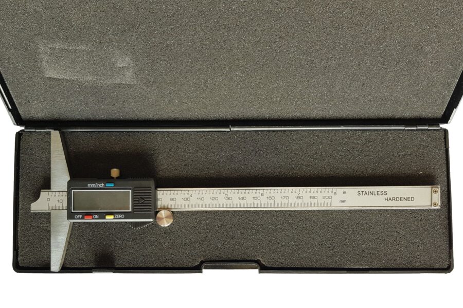 Digital depth caliper | 200 mm (AT-3) - AT-3 salidzini kurpirkt cenas