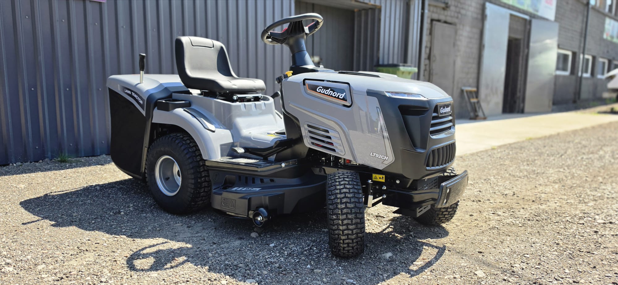 maurina traktors 7
